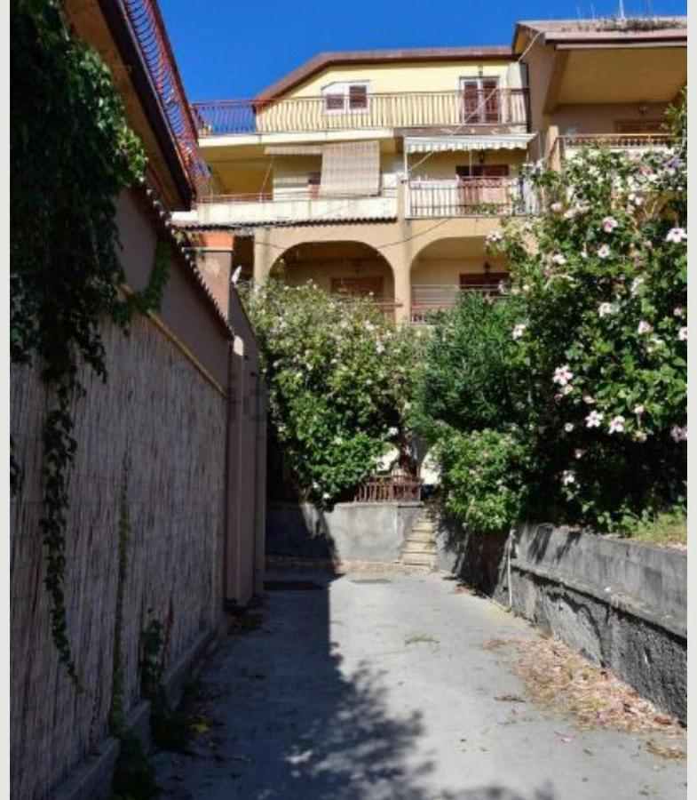 Elegance Apartment Taormina Letojanni Extérieur photo